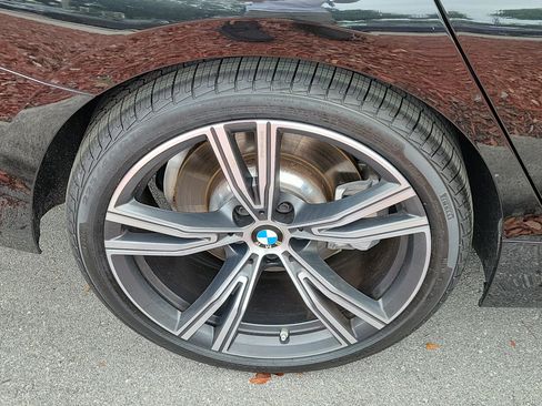 Used 2024 BMW 330i Sedan w/ Convenience Package RWD image 7