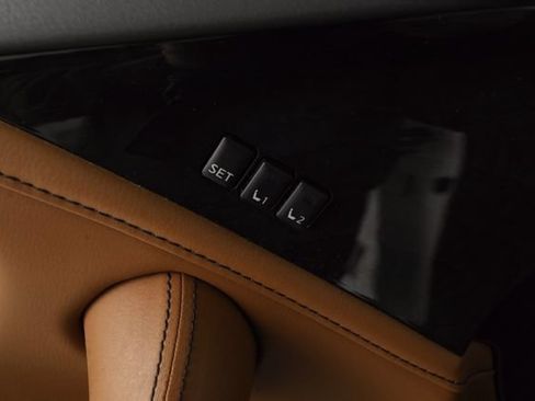 Used 2024 INFINITI QX80 Sensory AWD/4WD image 12