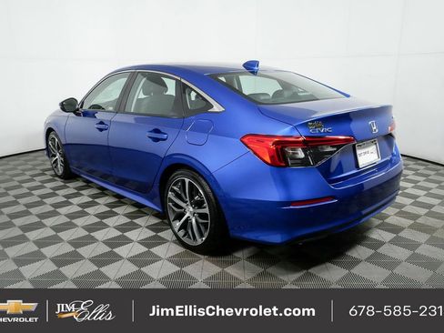 Used 2024 Honda Civic Touring image 3