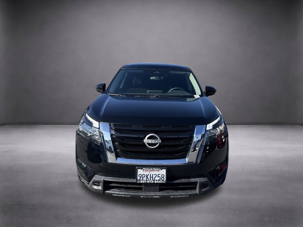 Used 2024 Nissan Pathfinder S FWD image 10