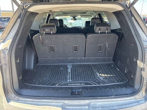 Used 2020 Chevrolet Traverse LT w/ LT Premium Package image 22