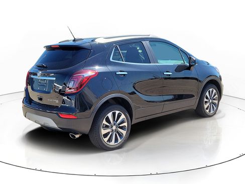 Used 2022 Buick Encore Preferred w/ Safety Package image 3