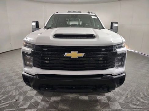 Used 2024 Chevrolet Silverado 3500 W/T w/ Snow Plow Prep Package image 2