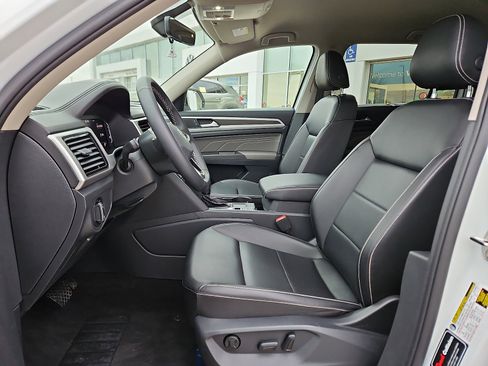 Used 2022 Volkswagen Atlas SE image 12