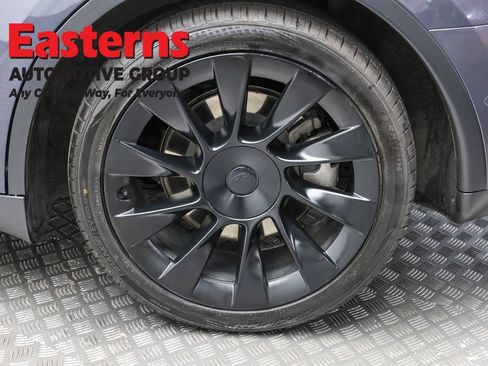 Used 2021 Tesla Model Y Long Range AWD/4WD image 8