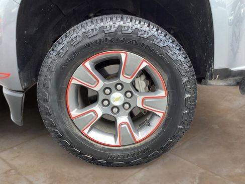 Used 2018 Chevrolet Colorado Z71 AWD/4WD image 32