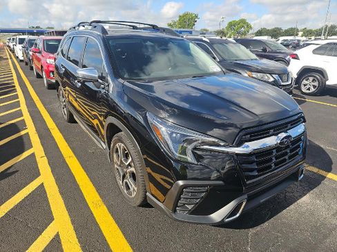 Used 2023 Subaru Ascent Touring AWD/4WD image 3