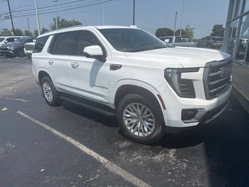 Used 2025 GMC Yukon Elevation AWD/4WD image 6