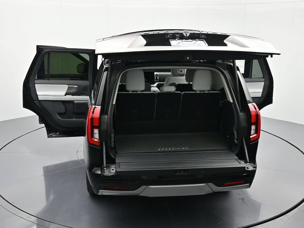 New 2026 Ford Expedition Platinum w/ Driver's Package AWD/4WD image 48
