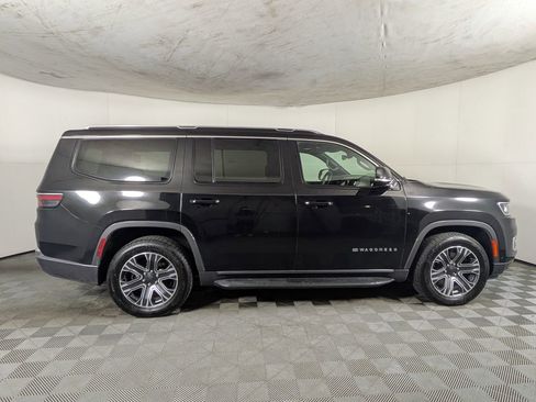 Used 2022 Jeep Wagoneer Series III image 6