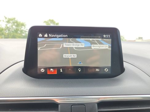 Used 2018 MAZDA MAZDA3 Grand Touring w/ Premium Equipment Package FWD image 28