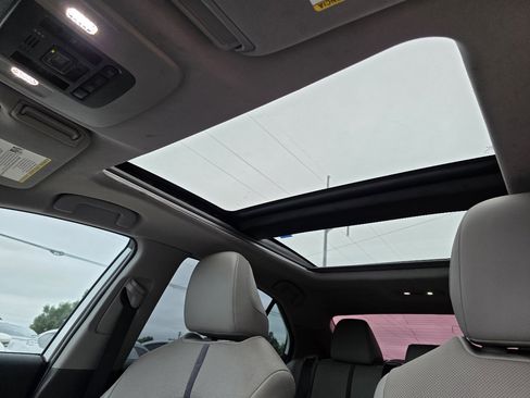 Used 2021 Toyota Camry XSE w/ Navigation Package image 17