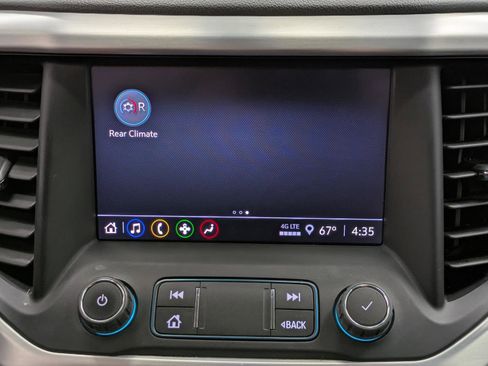 Used 2022 GMC Acadia SLE w/ Driver Convenience Package image 30