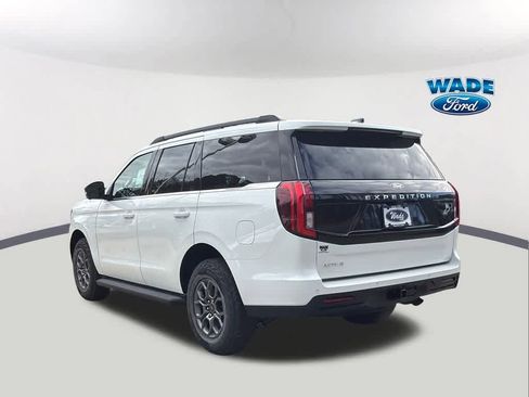 New 2026 Ford Expedition Active image 7