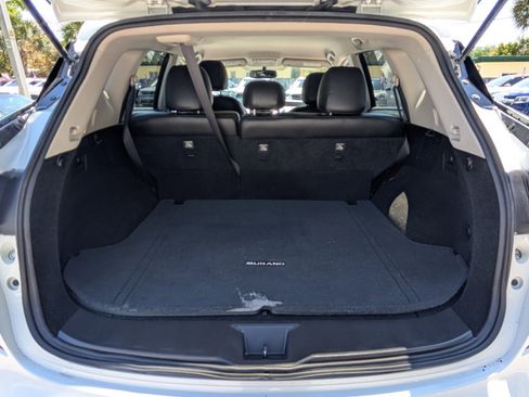 Used 2018 Nissan Murano SV FWD image 16