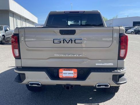 Used 2022 GMC Sierra 1500 Elevation w/ Elevation Premium Package image 5