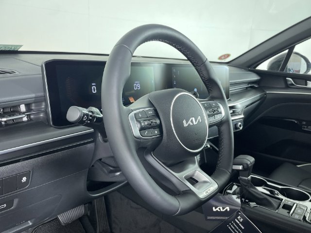 New 2027 Kia K5 GT-Line AWD/4WD image 28