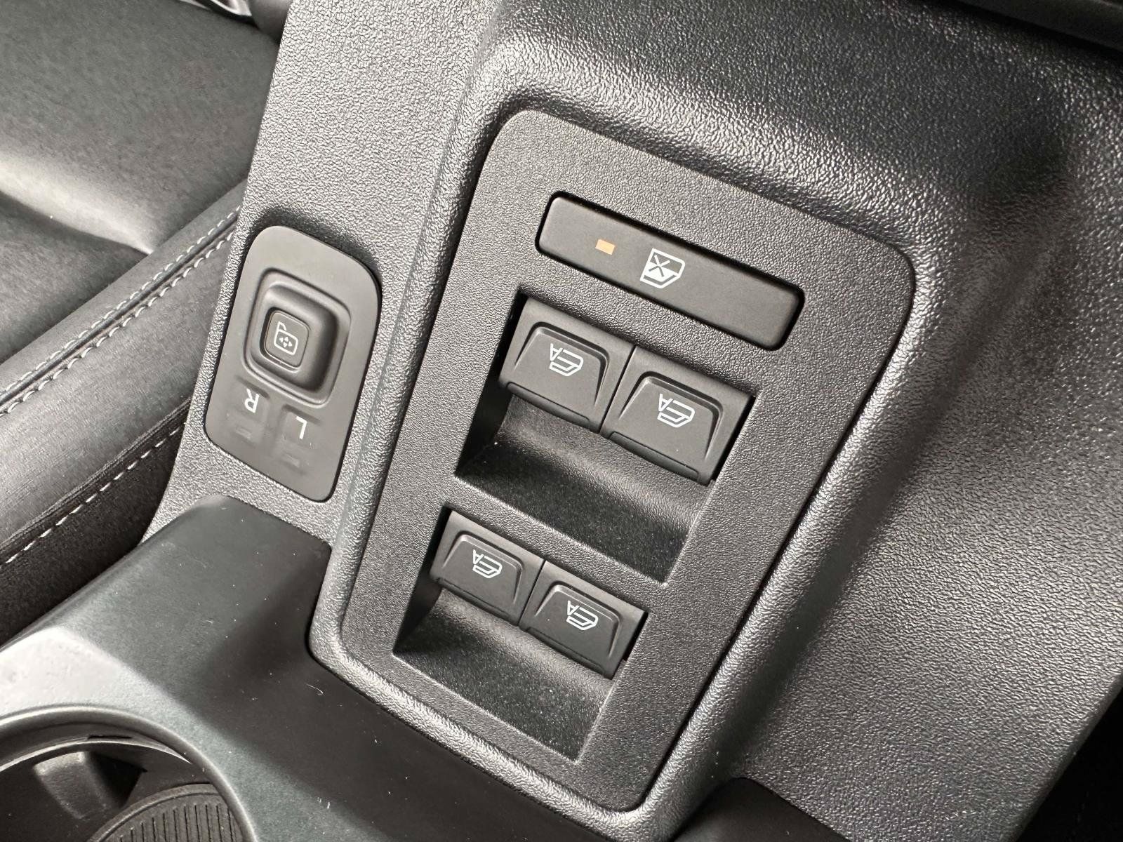 Used 2025 Ford Bronco Badlands AWD/4WD image 28