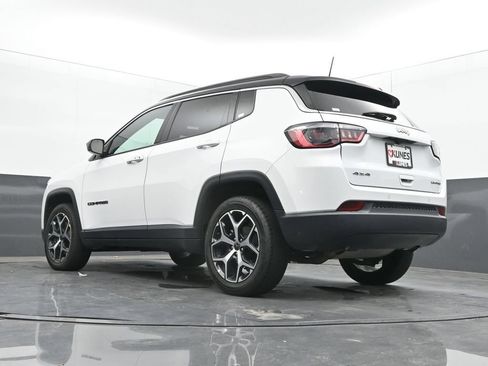 Used 2025 Jeep Compass Limited AWD/4WD image 44