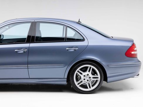 Used 2003 Mercedes-Benz E 55 AMG Sedan image 23