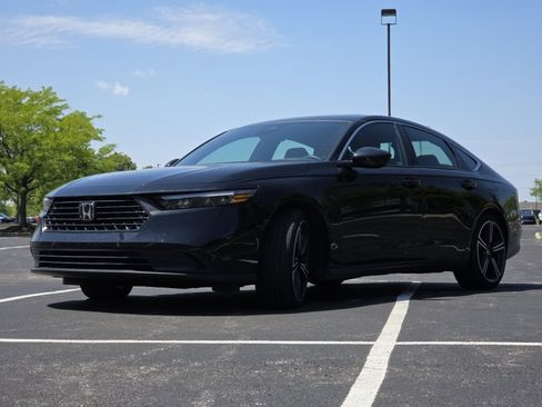Certified 2025 Honda Accord Sport image 18