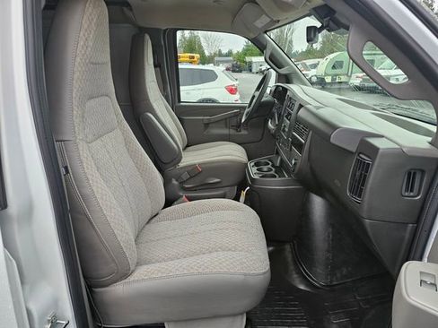 New 2025 Chevrolet Express 3500 w/ Driver Convenience Package image 11