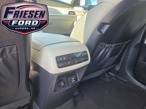 Used 2022 Hyundai Palisade Limited w/ Cargo Package AWD/4WD image 26
