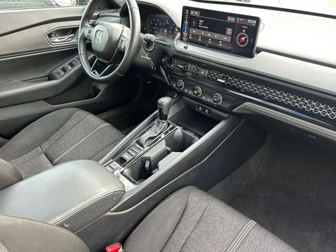 Used 2024 Honda Accord Sport image 18