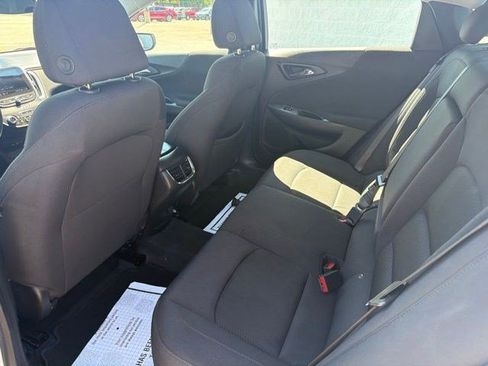 Used 2024 Chevrolet Malibu LT FWD image 16