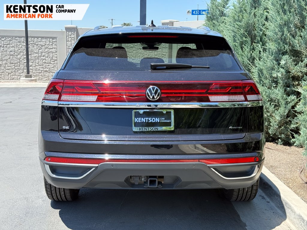 Used 2025 Volkswagen Atlas Cross Sport SE AWD/4WD image 6