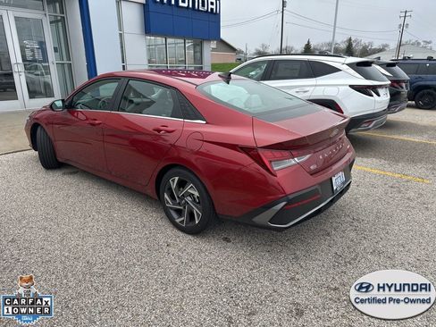 Used 2026 Hyundai Elantra Limited FWD image 2