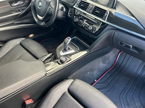 Used 2018 BMW 330i Sedan RWD image 16