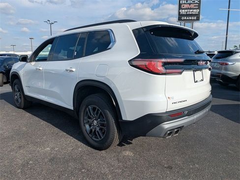 Used 2025 GMC Acadia Elevation image 6
