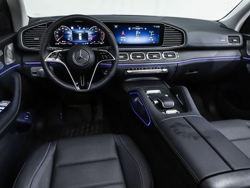 New 2026 Mercedes-Benz GLS 450 4MATIC image 6