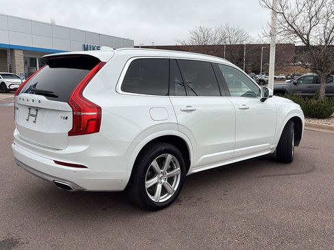 Used 2021 Volvo XC90 T6 Momentum w/ Climate Package image 6
