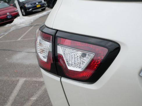 Used 2013 Chevrolet Traverse LTZ image 17