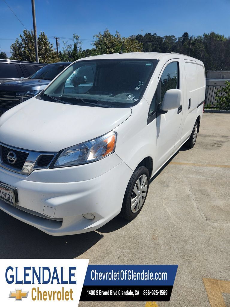 Used 2019 Nissan NV200 SV FWD image 2