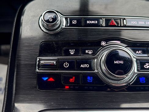 Used 2023 Lincoln Nautilus Reserve w/ Equipment Group 201A image 33