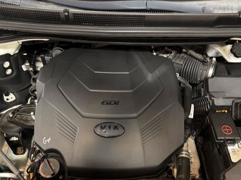 Used 2019 Kia Sedona EX FWD image 9
