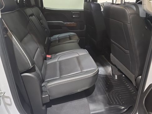 Used 2019 Chevrolet Silverado 2500 High Country w/ Duramax Plus Package AWD/4WD image 20