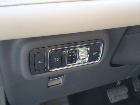 Certified 2024 Lincoln Nautilus Reserve w/ Equipment Group 202A image 15