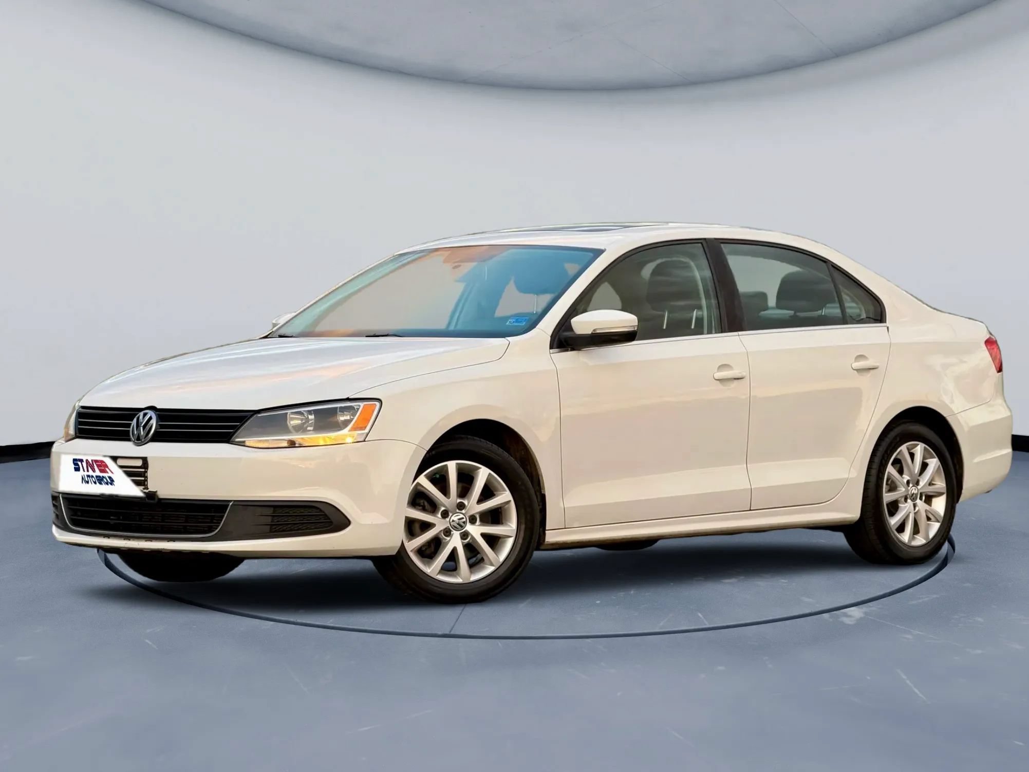 Used 2014 Volkswagen Jetta SE FWD image 2