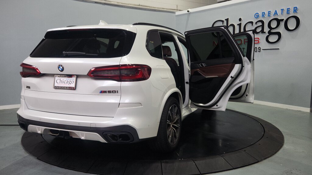 Used 2020 BMW X5 M50i AWD/4WD image 22