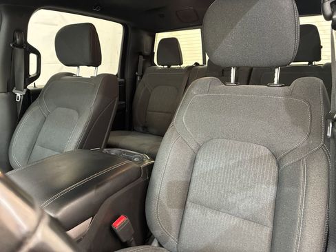 Used 2019 RAM 1500 Big Horn AWD/4WD image 10