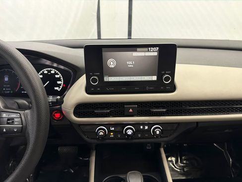 Used 2023 Honda HR-V LX image 27