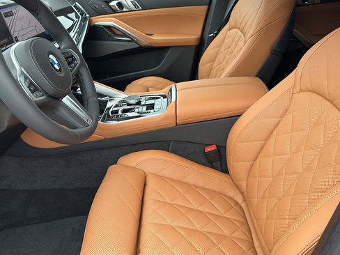 New 2026 BMW X6 xDrive40i w/ Climate Comfort Package image 10