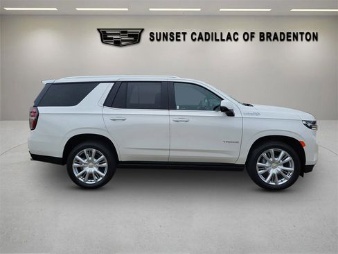 Used 2022 Chevrolet Tahoe High Country image 3