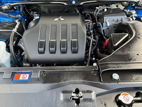 New 2026 Mitsubishi Eclipse Cross SEL image 10