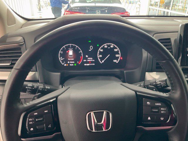 Certified 2025 Honda Odyssey EX-L image 8