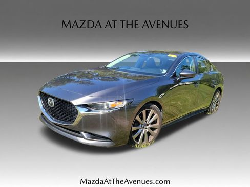 Used 2019 MAZDA MAZDA3 Sedan FWD image 13